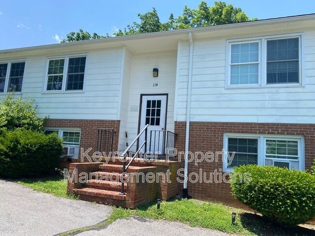 property at 1614 Plunkett St