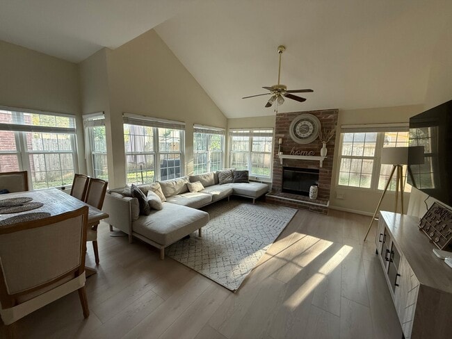 4823 Sunshine Dr in Sugar Land, TX - Building Photo - Building Photo