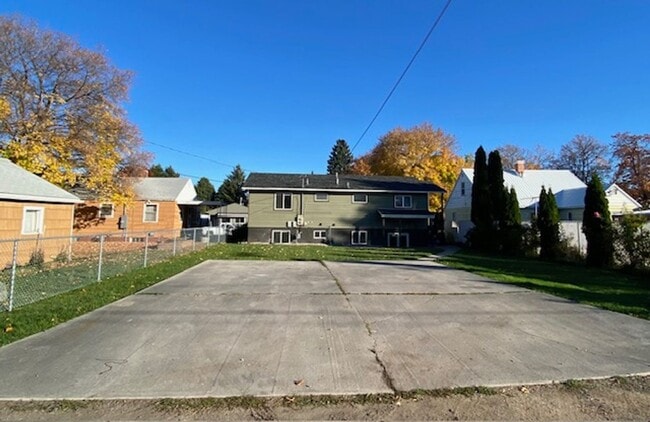 1539 S 9th St W in Missoula, MT - Building Photo - Building Photo