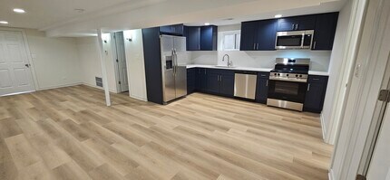 3432 W Hirsch St, Unit 2 BR Garden in Chicago, IL - Foto de edificio - Building Photo