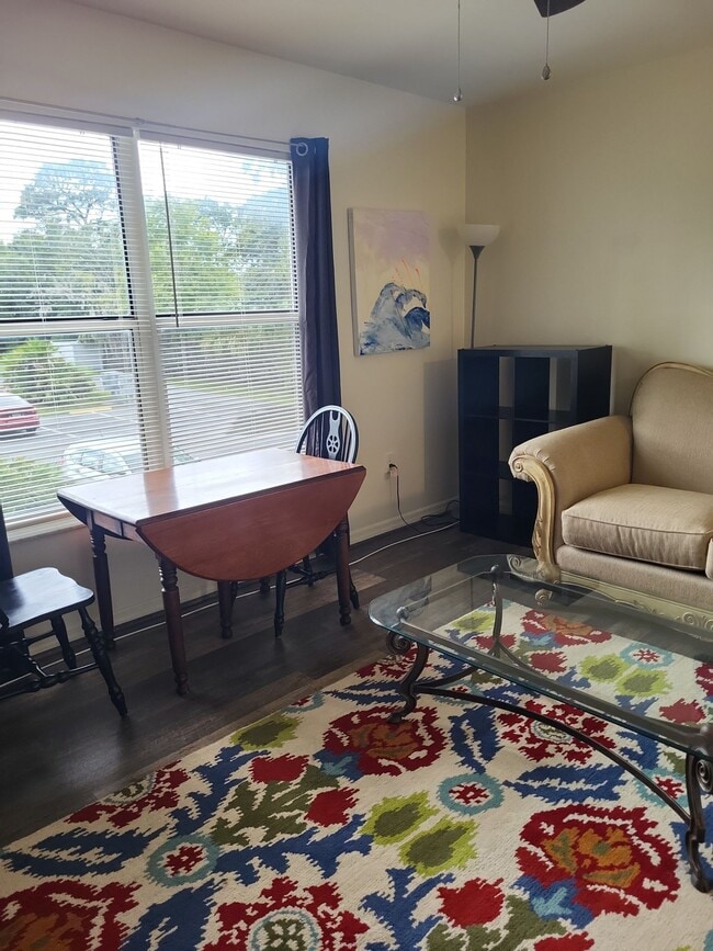 property at 943 SE Mayo Dr