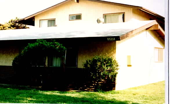 17231 Barbee St in Fontana, CA - Building Photo