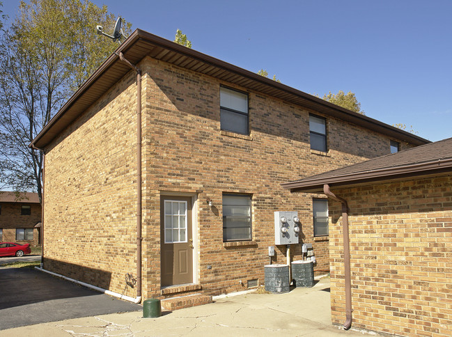 1004 Belle Valley Dr in Belleville, IL - Foto de edificio - Building Photo