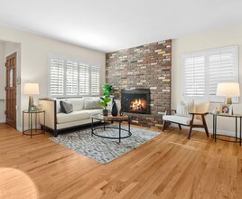 248 S Virginia Ave in Burbank, CA - Building Photo - Building Photo