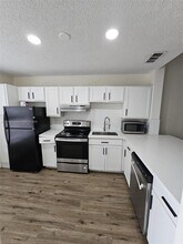 2266 SW 81st Ave in Miramar, FL - Building Photo - Building Photo