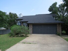 8 E Shawnee Ln in Belton, TX - Building Photo