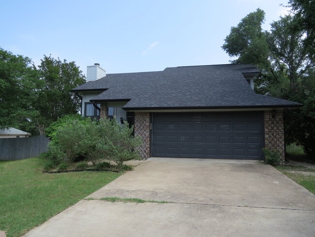 property at 8 E Shawnee Ln