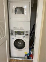 338 W Broadway, Unit 1 in Boston, MA - Building Photo