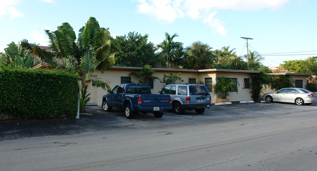 845 N Victoria Park Rd in Fort Lauderdale, FL - Building Photo - Building Photo