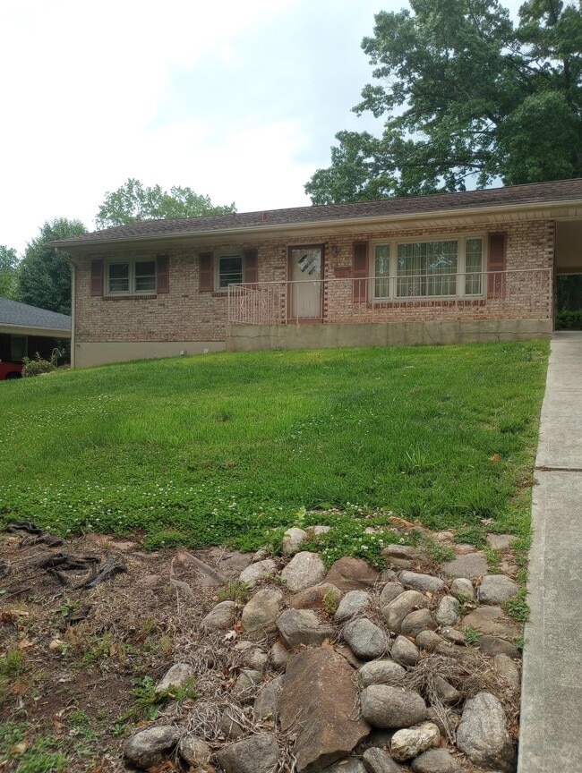 property at 316 Chatham Dr