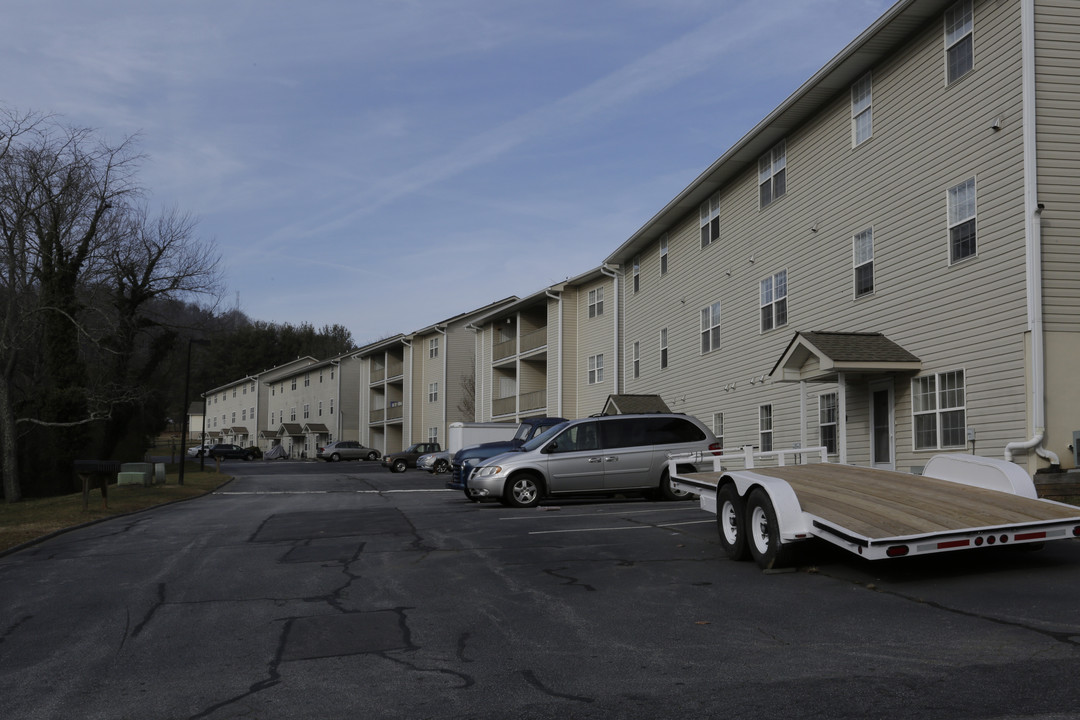 Creekside at Arden in Arden, NC - Building Photo