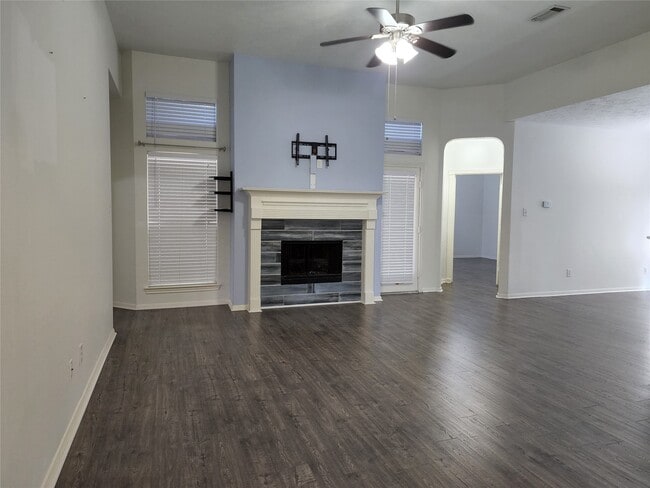6323 Laurel Run
