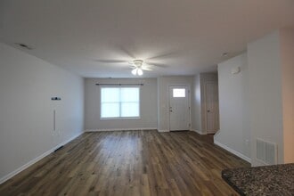 2941 Locust Grv Ct in Harrisonburg, VA - Building Photo - Building Photo