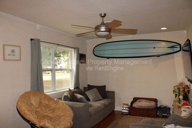 1550 E Leonard St in Pensacola, FL - Building Photo - Building Photo