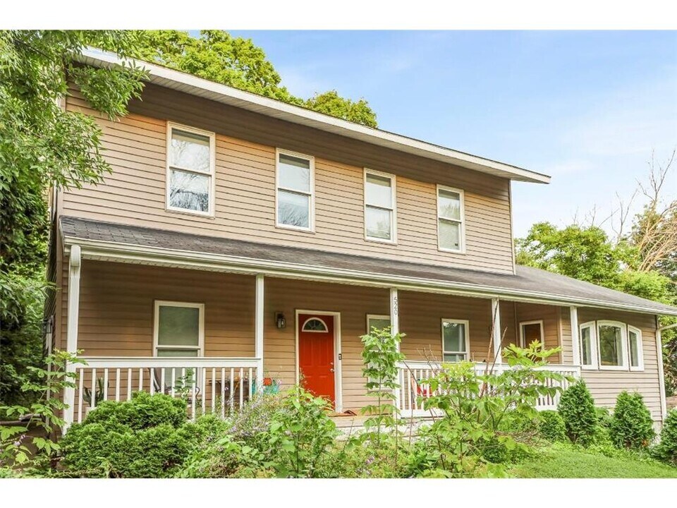 520 Hanlon Ave in Wayzata, MN - Building Photo