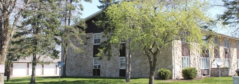 Maplewood Apartments in Plover, WI - Building Photo