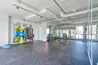 1229 Drummond Rue in Montréal, QC - Building Photo - Building Photo