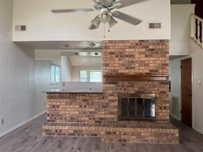 15326 Silverman St in Webster, TX - Building Photo - Building Photo