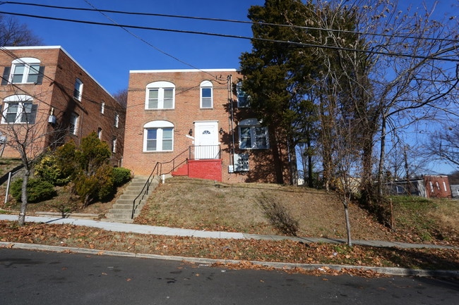 2808 Gainesville St SE