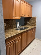 1838 Abbey Rd, Unit K104 in West Palm Beach, FL - Building Photo - Building Photo