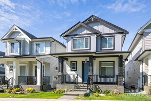 16707-1625A 25a Ave in Surrey, BC - Building Photo