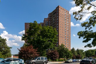 Skyview on the Hudson in Bronx, NY - Building Photo - Building Photo