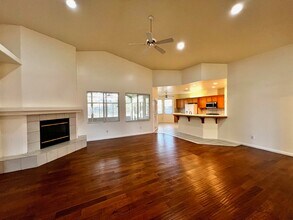 11116 Southwales Ct in Bakersfield, CA - Building Photo - Building Photo