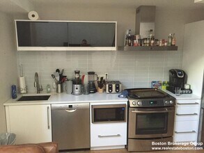 42 Washburn St, Unit 1 in Boston, MA - Building Photo - Building Photo