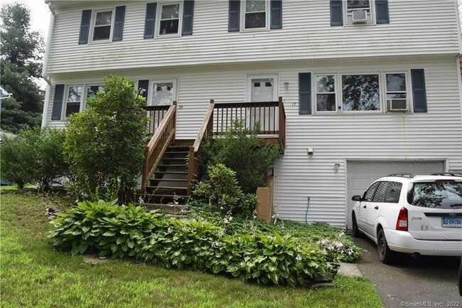 property at 17 Granite Dr