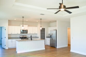 12538 NW 158th St in Alachua, FL - Building Photo - Building Photo