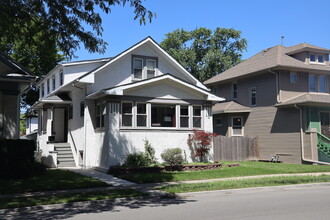 1040 N Austin Blvd in Oak Park, IL - Building Photo - Building Photo