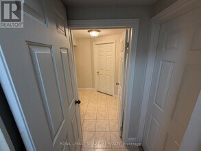 5 Alabaster Rd in Toronto, ON - Building Photo - Building Photo