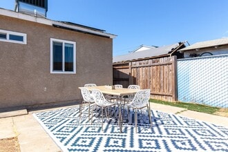 2039 O Ave, Unit O house in National City, CA - Foto de edificio - Building Photo