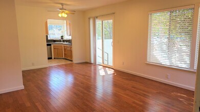 2226 S Carmelina Ave in Los Angeles, CA - Building Photo - Building Photo