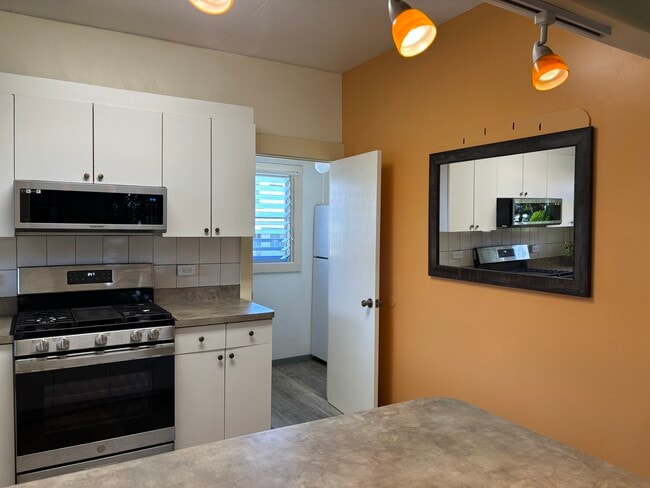 property at 1630 Lusitana St