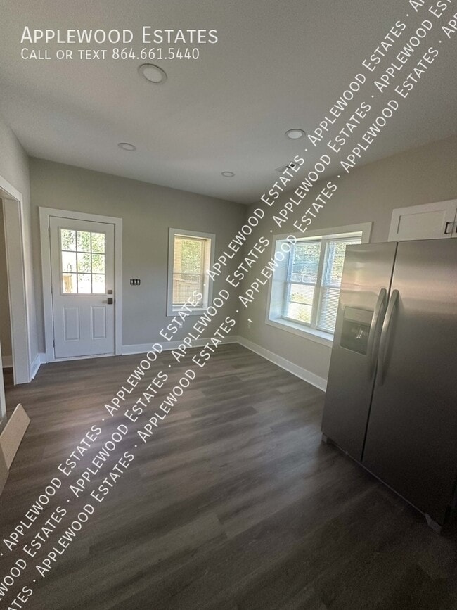 261 Miller Line in Spartanburg, SC - Building Photo - Building Photo