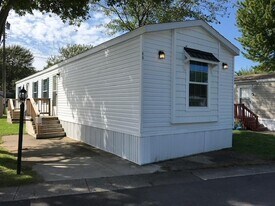 69 Farmington Dr in Michigan City, IN - Building Photo