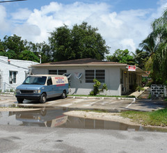 725 NE 126th St in Miami, FL - Building Photo - Building Photo