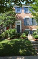 30 Tenby Ct in Timonium, MD - Building Photo