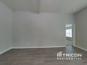 6211 Still Meadow in San Antonio, TX - Building Photo - Building Photo