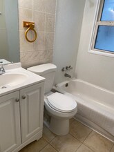 9207 Clarion Dr in St. Louis, MO - Foto de edificio - Building Photo