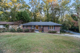 2138 Azalea Cir