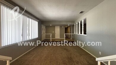 14207 Sky View Ln in Apple Valley, CA - Building Photo - Building Photo