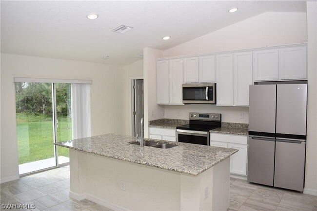 3437 Renault Cir in North Port, FL - Building Photo - Building Photo