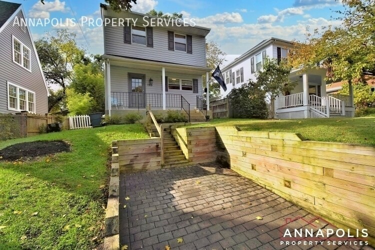 105 Woodlawn Ave in Annapolis, MD - Building Photo