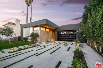 4458 Mammoth Ave in Los Angeles, CA - Building Photo - Building Photo