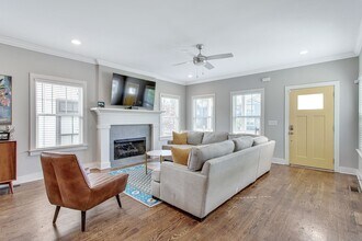 6214A California Ave in Nashville, TN - Building Photo - Building Photo