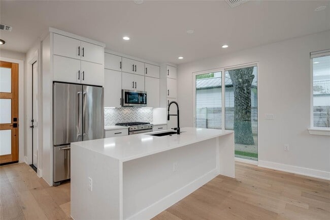 1406 E 2nd St in Austin, TX - Building Photo - Building Photo