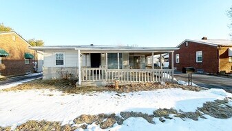 2612 Walker Ave in Indianapolis, IN - Building Photo