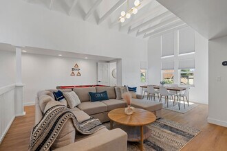 4637 N 8th Pl in Phoenix, AZ - Foto de edificio - Building Photo